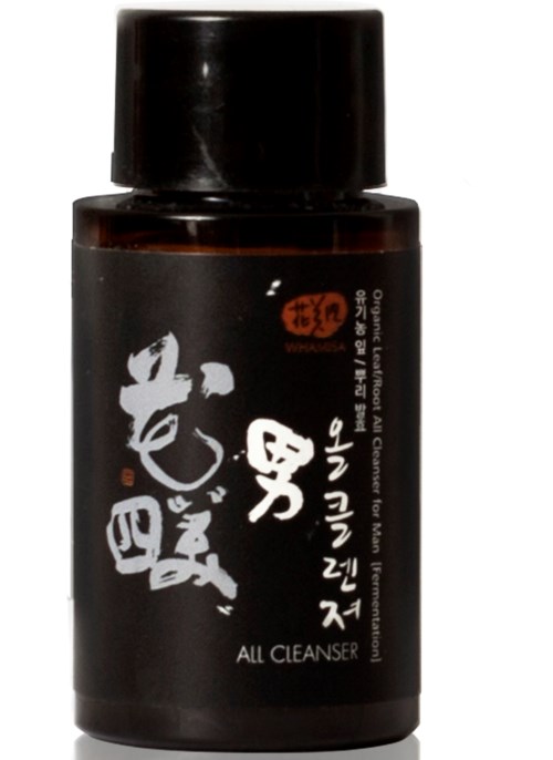 En liten svart flaska med vitt och rött japanskt skrivande, märkt "All Cleanser."