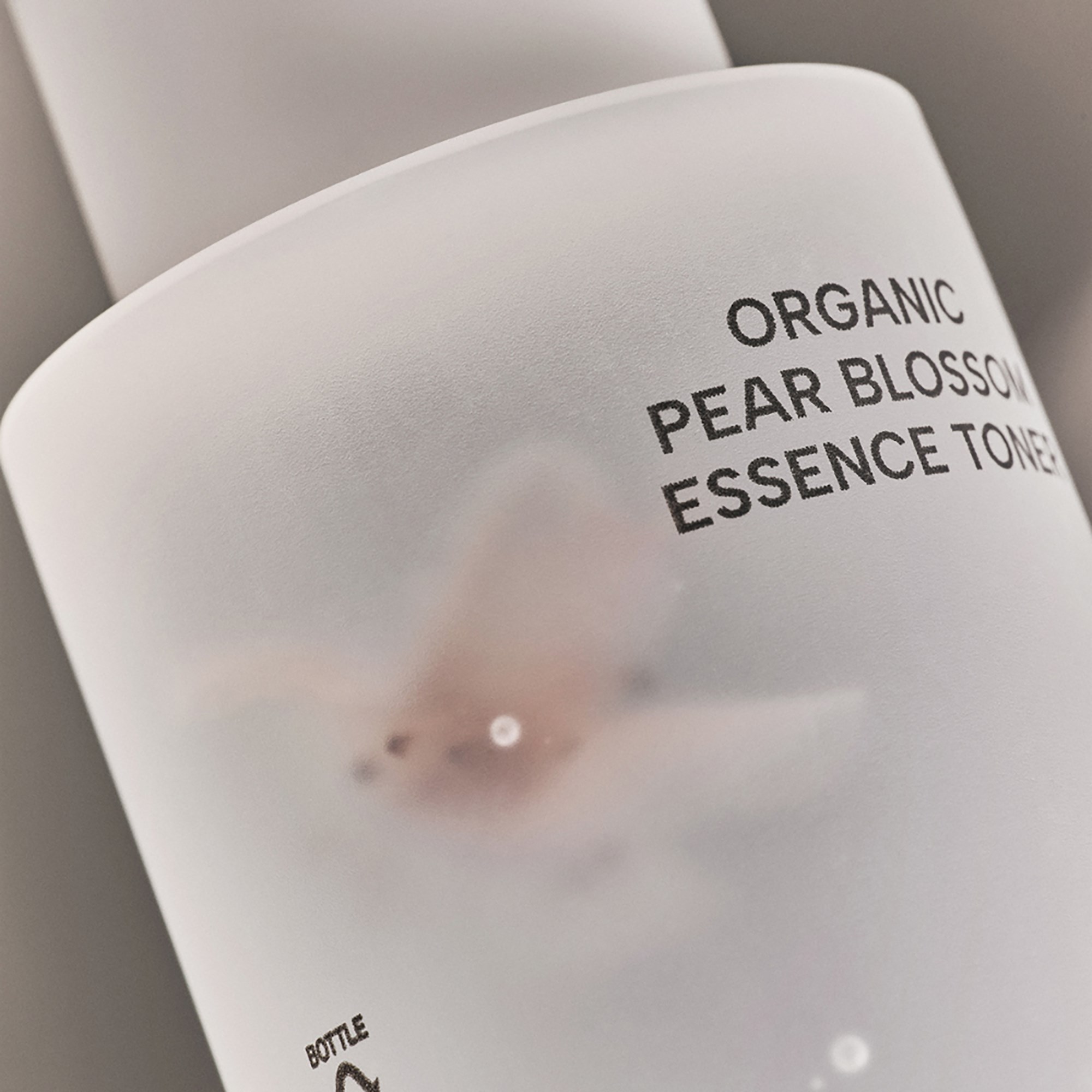 Whamisa Organic Pear Blossom Essence Toner 160 ml (obrázok 3)