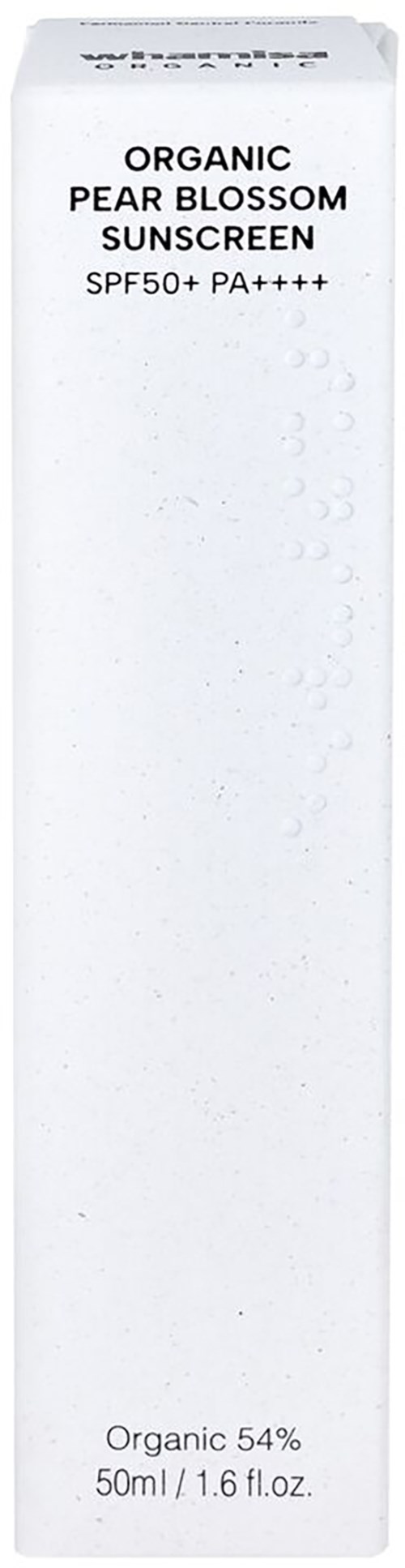 Een witte doos met 'Organic Pear Blossom Sunscreen SPF50+ PA++++' en waterdruppels, bevat 50ml zonnebrand.