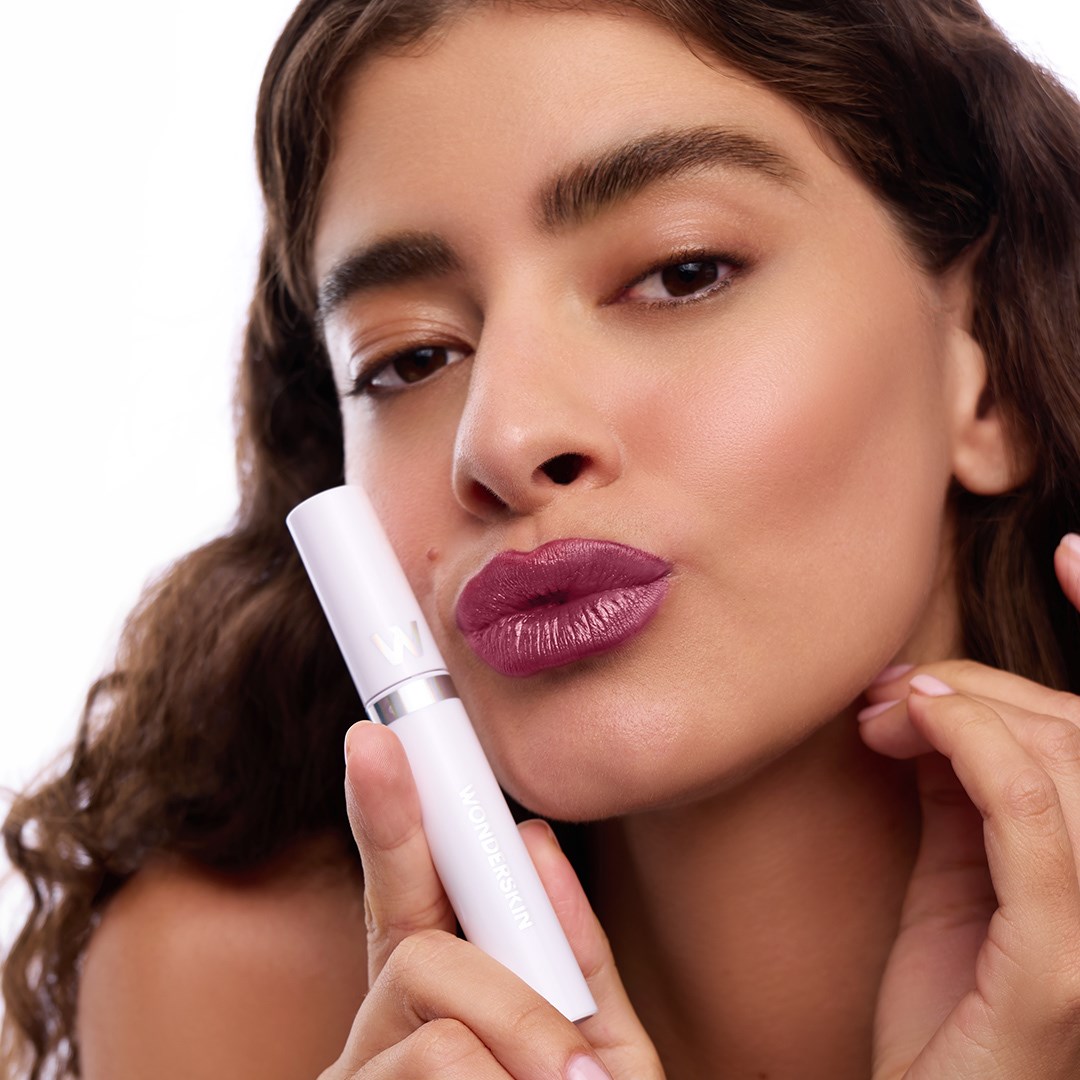Wonderskin Wonder Blading Peel And Reveal Lip Stain Kit Bella (obrázok 4)