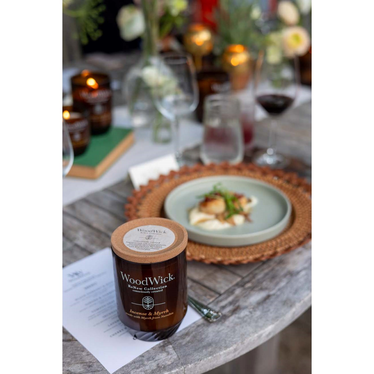 Alternativ bild 1 för WoodWick Incense & Myrrh Renew Candle Medium