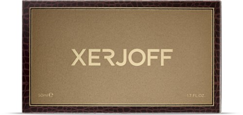 En låda med gyllene och mörkbruna färger, märkt 'XERJOFF', troligtvis förpackning för parfym eller skönhetsprodukt.