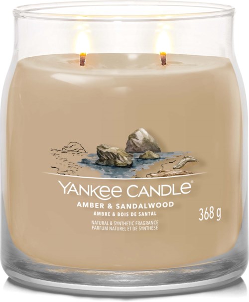 Świeca w szkle z dwoma palącymi się knotami, marka Yankee Candle, zapach Amber & Sandalwood, 368g.