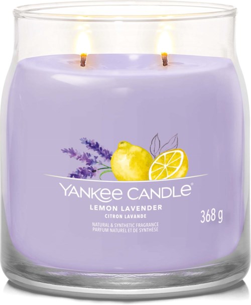 Świeca o zapachu lawendy i cytryny w szklanym naczyniu z dwoma knotami, oznaczona 'Yankee Candle' i ważąca 368 g.