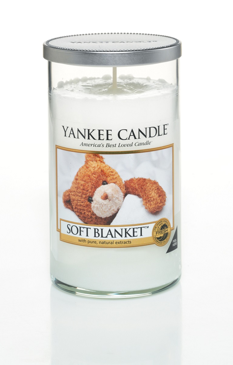 Yankee Candle Soft Blanket Glass Pillar Medium