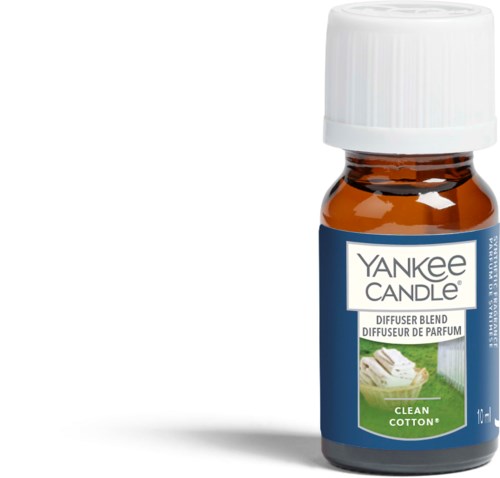 Liten brun flaska med Yankee Candle diffuserblandning med doft av clean cotton.