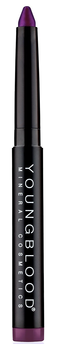 En svart läpppenna med lila färg vid spetsen, märkt "YOUNGBLOOD" och "MINERAL COSMETICS."