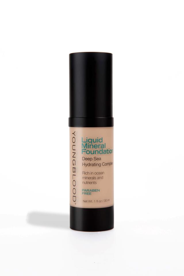 Youngblood Liquid Mineral Foundation 01 Pebble