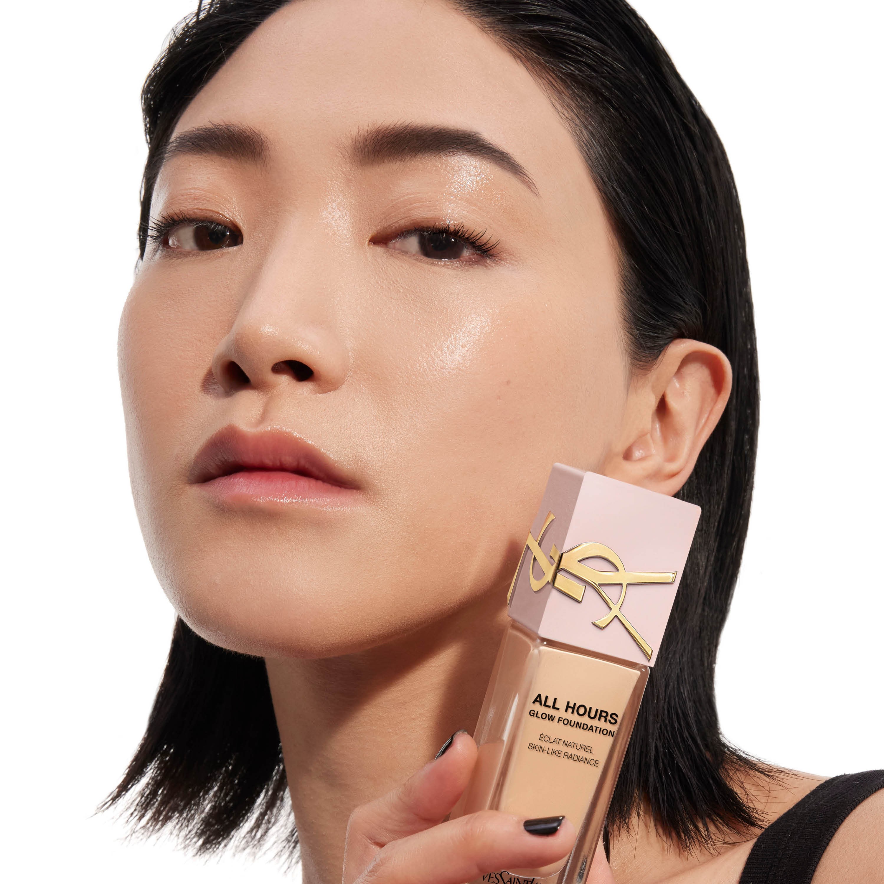 Yves Saint Laurent All Hours Glow Foundation LN3 (obrázok 3)