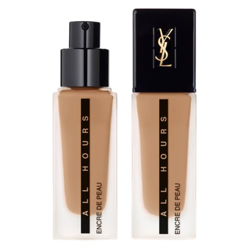 Dwie butelki podkładu z czarnymi nakrętkami i beżową cieczą, oznaczone All Hours i Yves Saint Laurent.