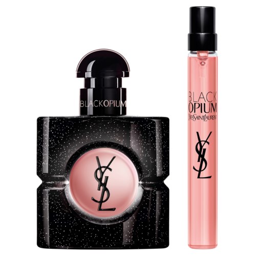 To Yves Saint Laurent Black Opium-parfymer, en i en svart stjernejungflaske med rund topp, og en tynn, rosa sprayflaske.