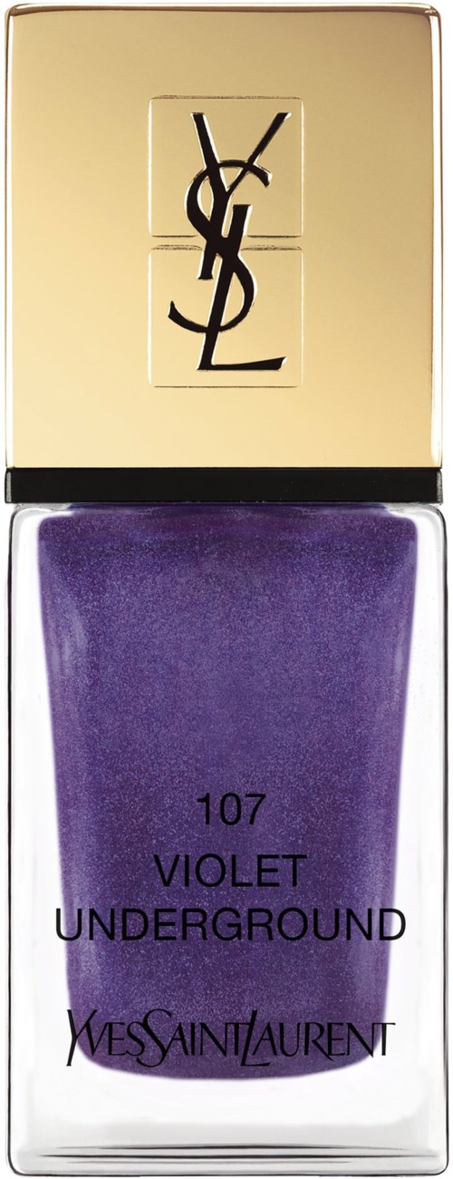 En Yves Saint Laurent neglelakkflaske i lilla kalt '107 Violet Underground.'
