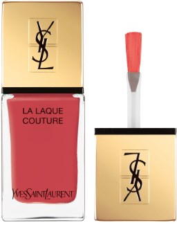 En Yves Saint Laurent neglelakk flaske med gullhette og børste, merket 'LA LAQUE COUTURE'.