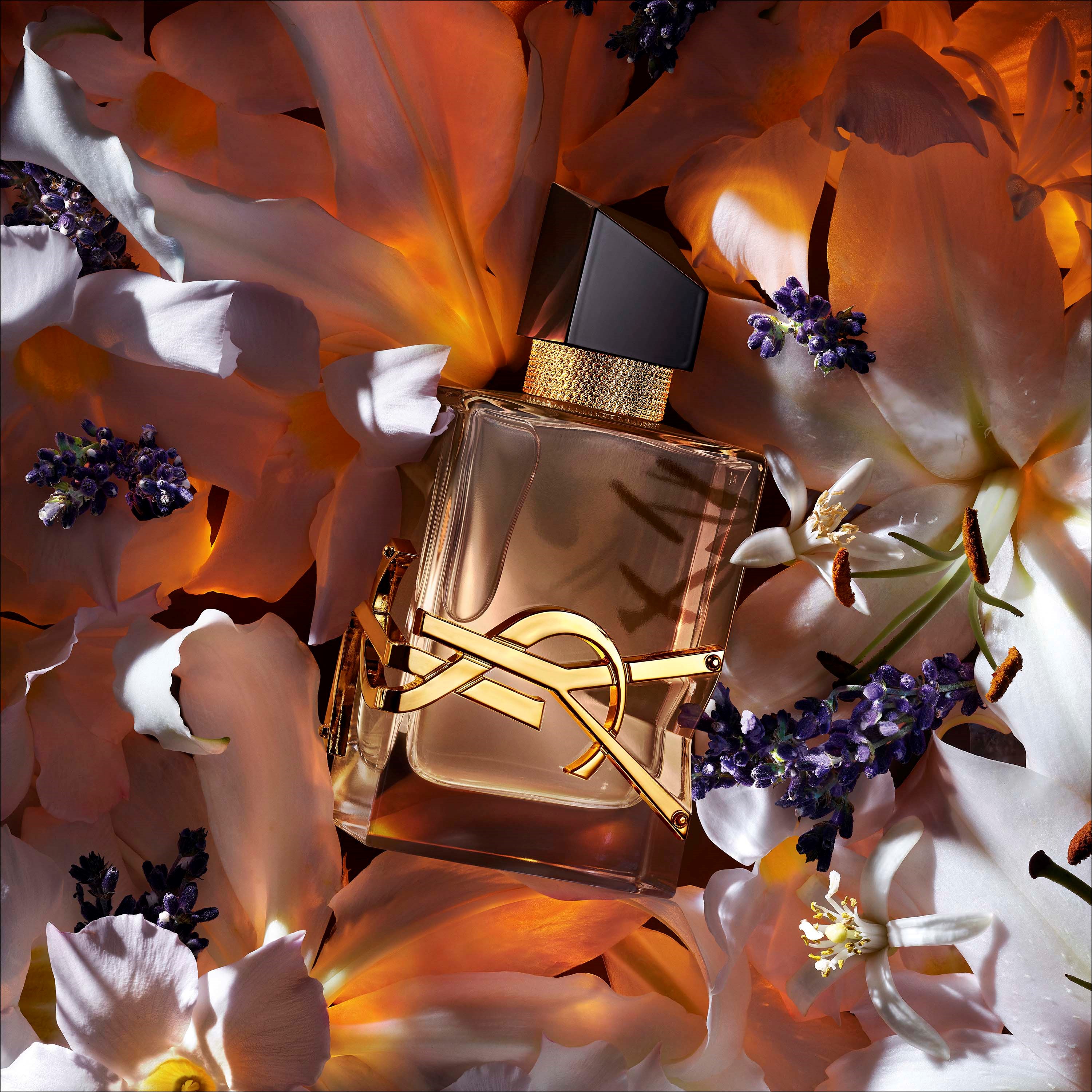 Yves Saint Laurent Libre Flowers & Flames Eau de Parfum 90 ml (obrázok 4)