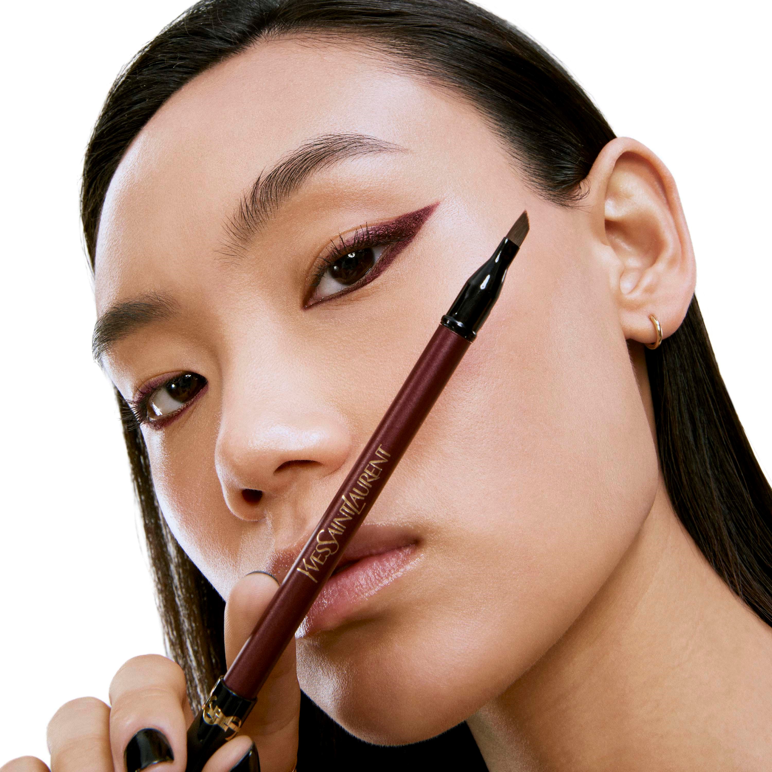 Yves Saint Laurent Lines Liberated Waterproof Eyeliner 4 (obrázok 4)