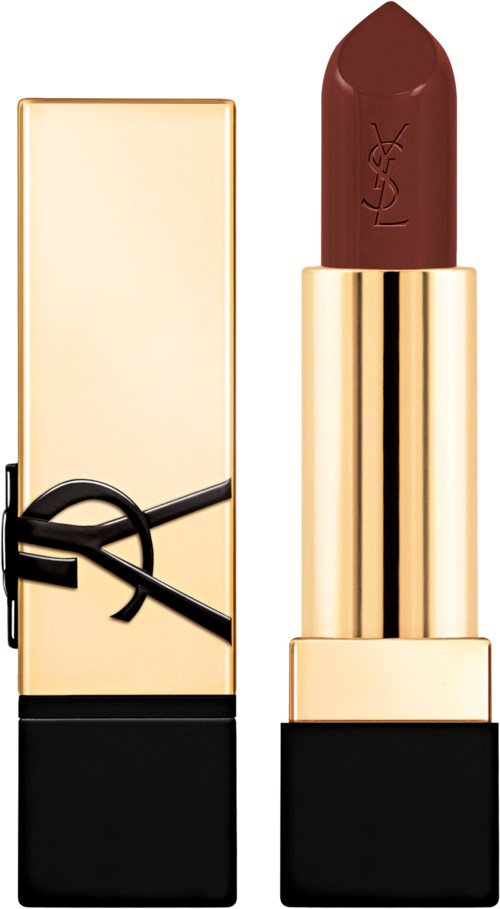 Ein Lippenstift mit goldener Hülse und dunkelroter Farbe, neben einem spiegelnden Goldetui.