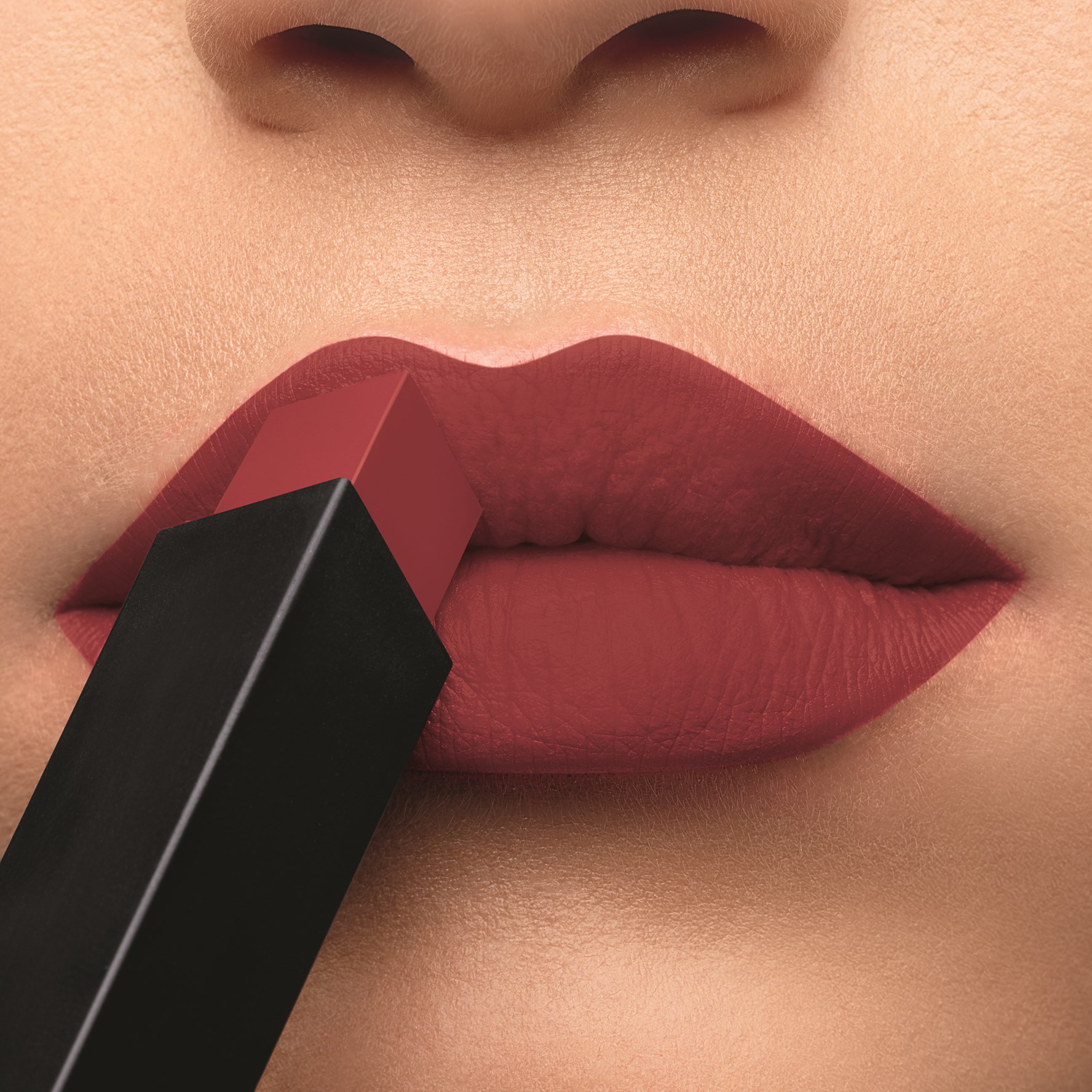 Yves Saint Laurent Rouge Pur Couture The Slim Lipstick #09 (obrázok 3)