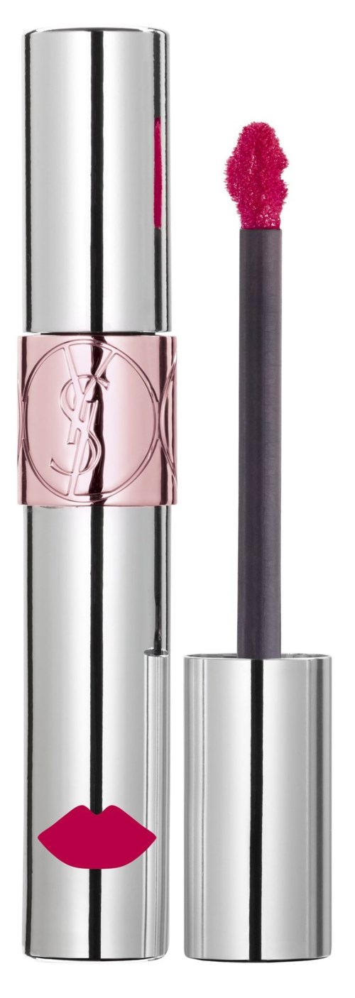 En læbestift med blank, sølvfarvet dåse, pink læber-logo og pink gloss på applikatoren.
