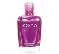 En lila Zoya nagellackflaska med silverfärgad tapp, märkt 'Professional Lacquer'.