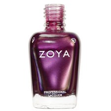 En flaska med Zoya nagellack i glansig lila färg med vitt text.
