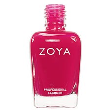 En ljus rosa Zoya nagellackflaska med vit logga och etikett, står mot en vit bakgrund.