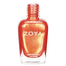 En tydlig glasflaska med orange nagellack inuti, märkt 'ZOYA' och 'PROFESSIONAL LACQUER.'
