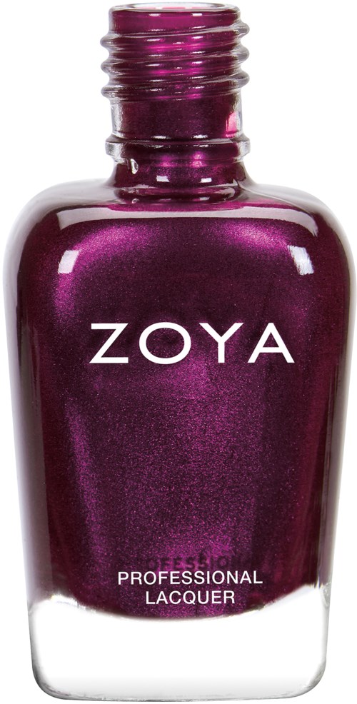 En lila nagellackflaska märkt 'ZOYA' med glänsande, metallic finish.