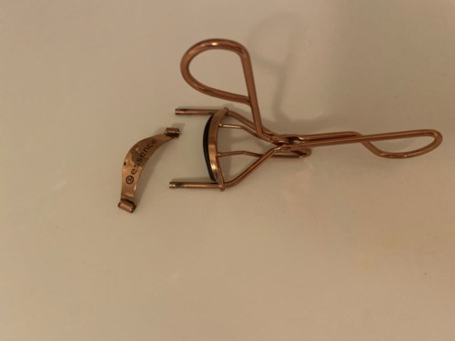 essence eyelash curler