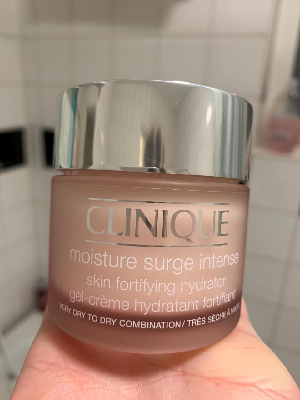 Clinique Moisture Surge Intense Skin Fortifying Hydrator 75 ml | lyko.com