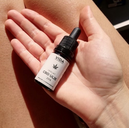 Pura Vida Isolate CBD Oil 10%, 10ml 10 ml | lyko.com