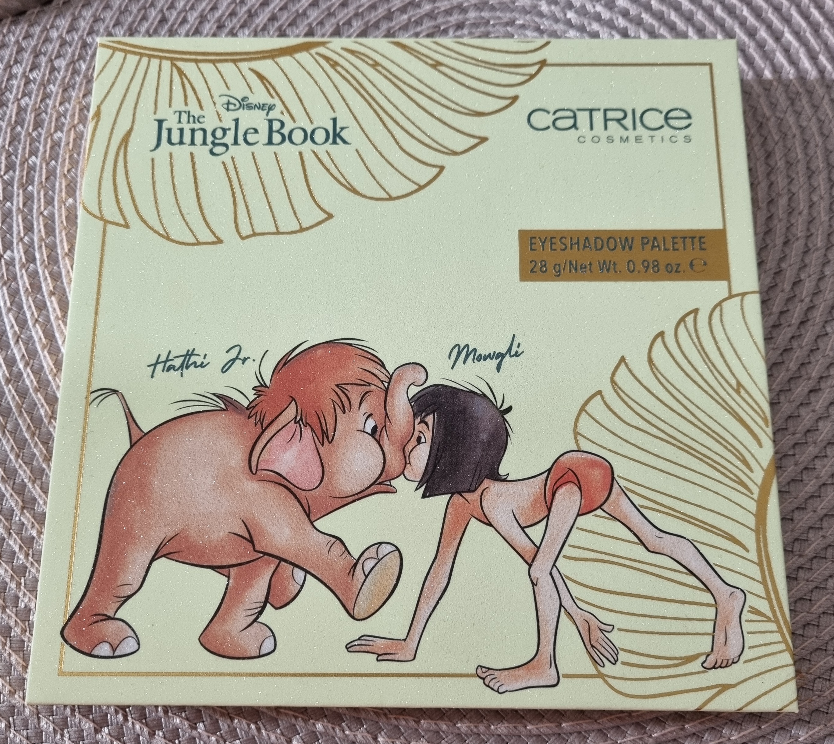 Catrice Disney The Jungle Book Eyeshadow In Stay The Palette Jungle 020