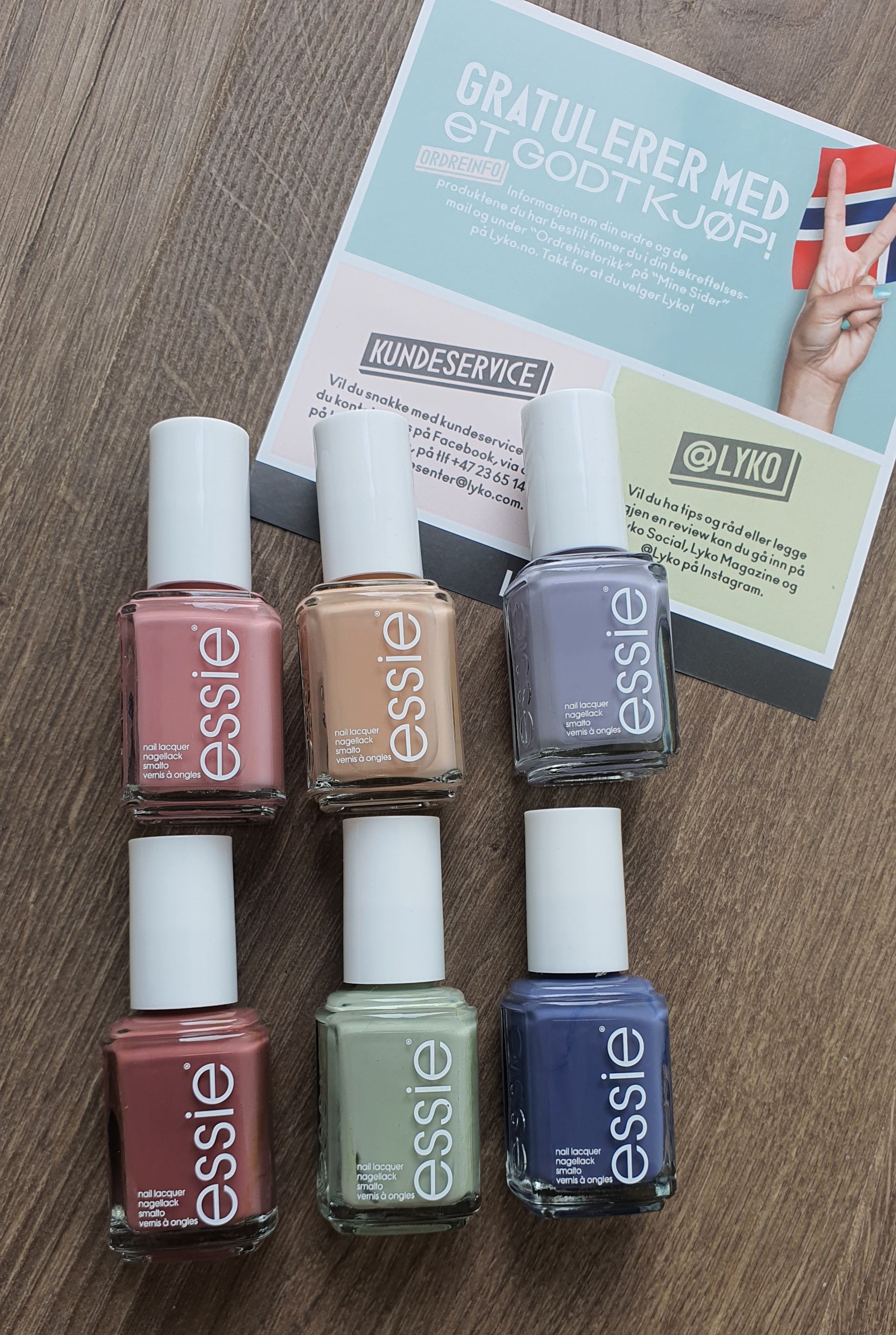 Me Nail Lacquer One 869 Plant Essie Collection Summer on