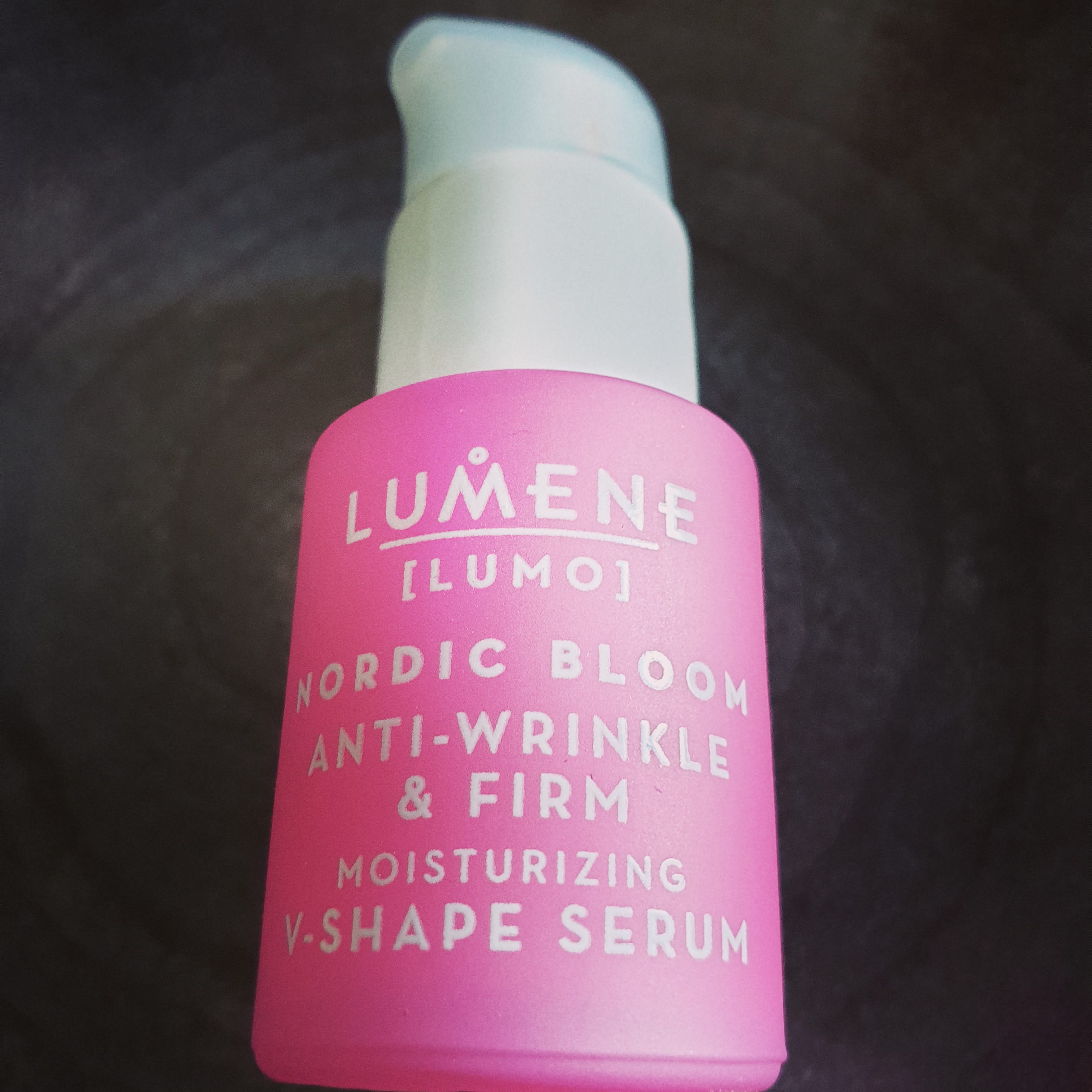 Anti-wrinkle & Firm Moisturizing V-Shape Serum – Lumene US
