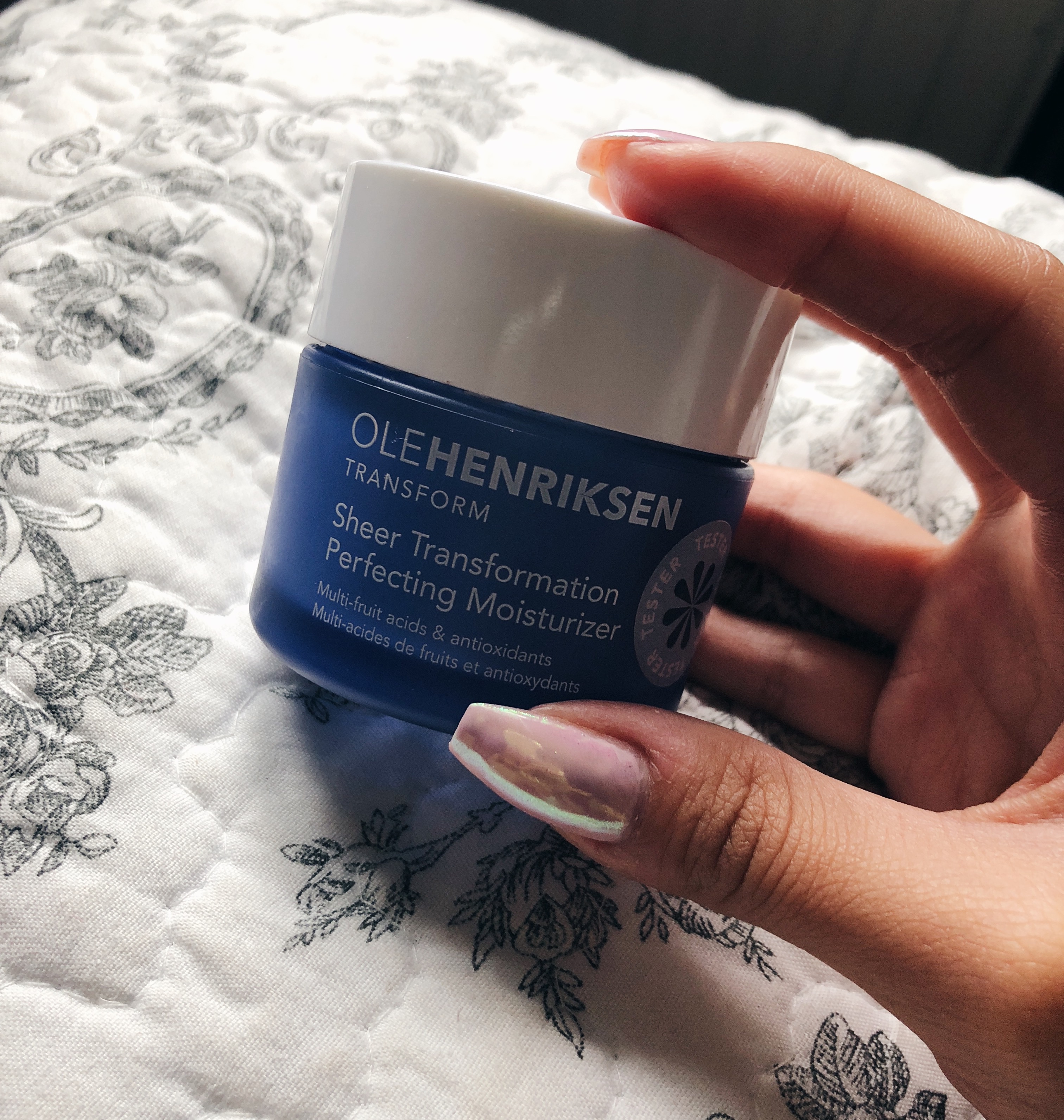 OleHenriksen Sheer Transformation Moisturizer – Eyelashi