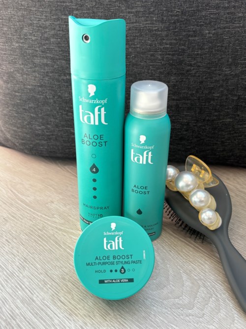 Schwarzkopf Taft Aloe Boost Hairspray | lyko.com