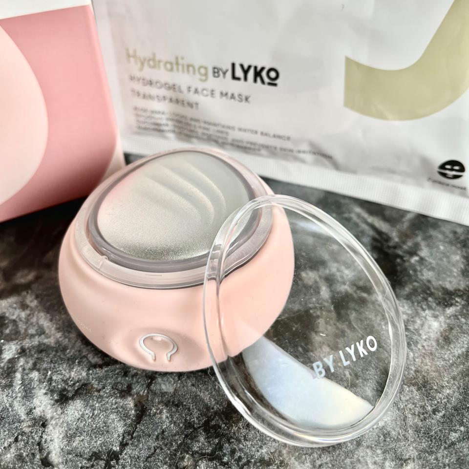 By Lyko Mask Treatment LED Device | lyko.com