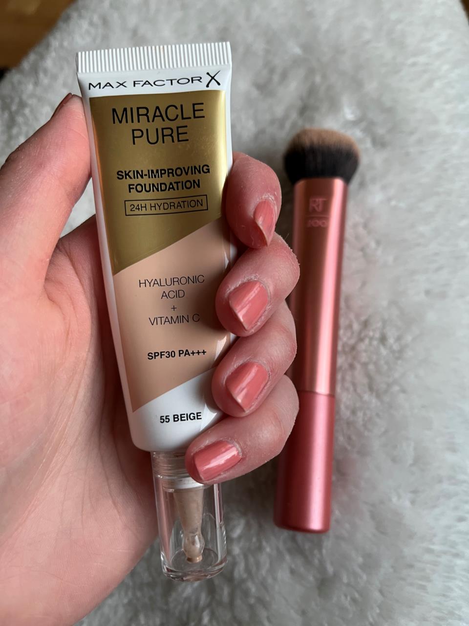 Max Factor Miracle Pure Skin Improving Foundation 75 Golden | lyko.com