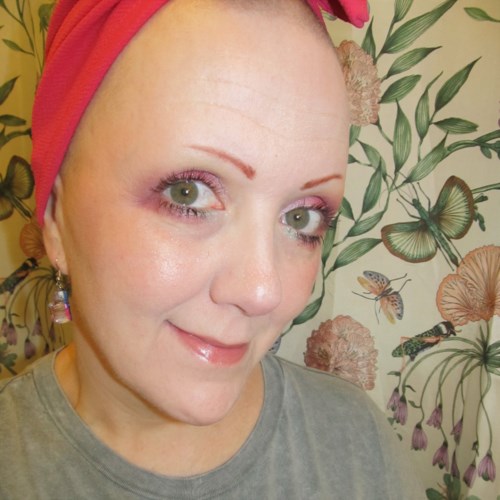 essence Hydrating nude Lipstick 302