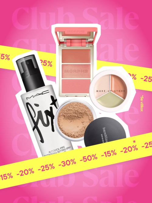 Olika makeupprodukter som blush, ansiktspuder och foundations på rosa bakgrund med reaprisnedsättningar.