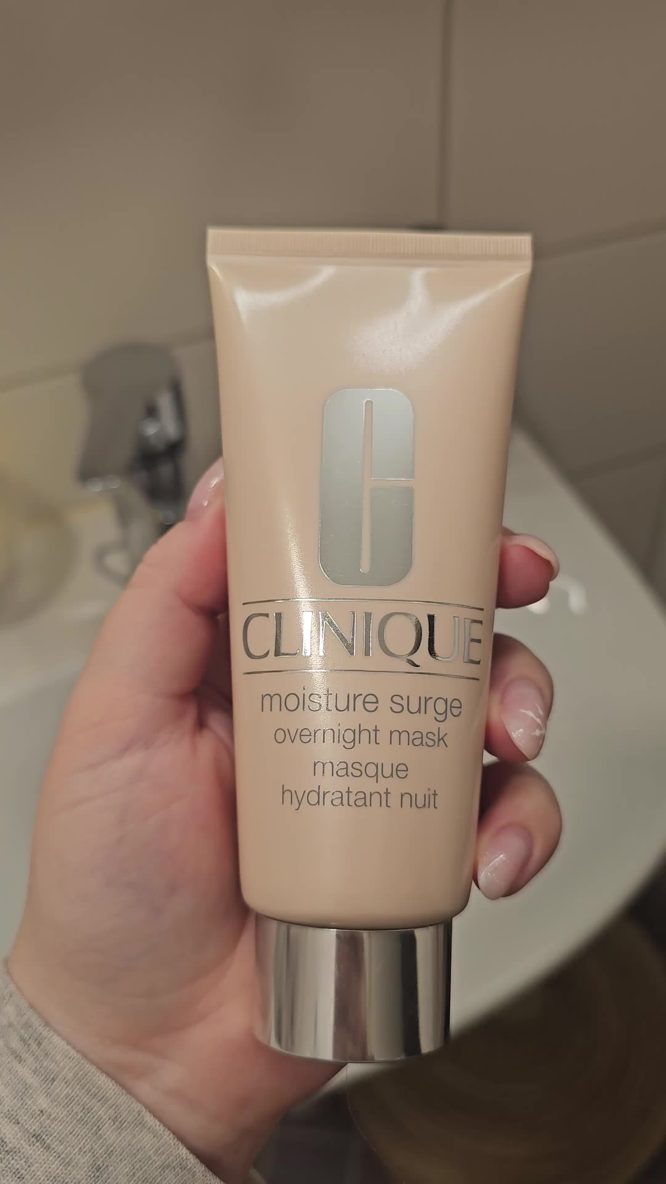 Clinique Moisture Surge Overnight Mask 100 ml | lyko.com