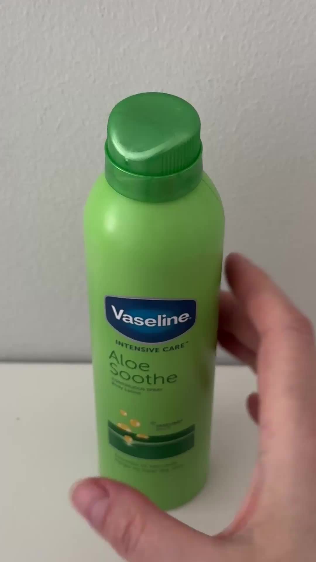 Vaseline Spray Lotion Aloe Soothe 190 ml | lyko.com